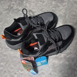 Ozark Trail Black and Gray Men's Hiking Shoes Size 6
